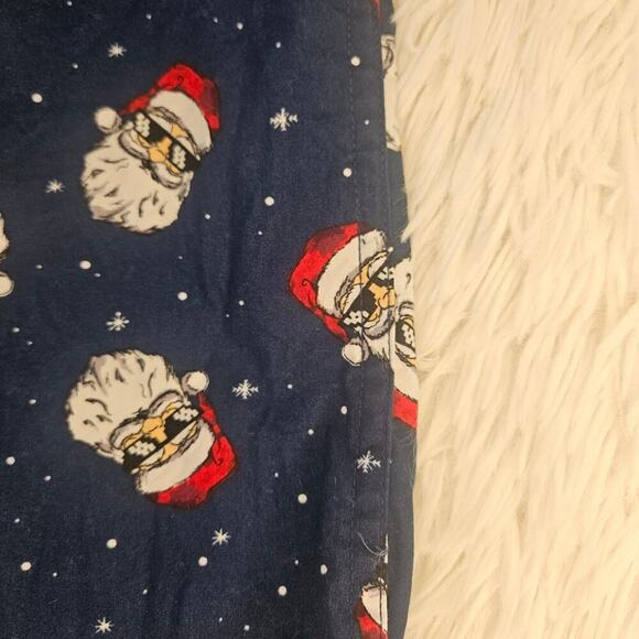 2/$30 Denim & Flower Ricky Singh Short-sleeved Button-down Santa Shirt Size L - Picture 4 of 9